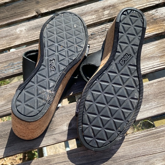 TEVA Aztec Cork Wedges Slip On Size 8.5 - Picture 2 of 5